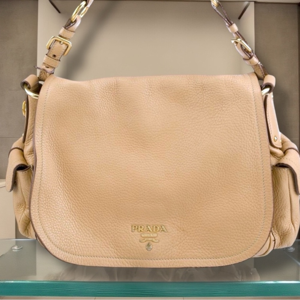 AUTHENTIC PRADA VITELLO DAINO BUTTERY TAN PEBBLE LEATHER HOBO LUXE SHOULDER BAG. - Picture 2 of 14
